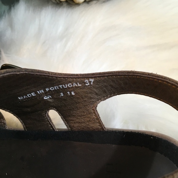 Dansko 7-7 1/2 Brown Sandals - Picture 5 of 6